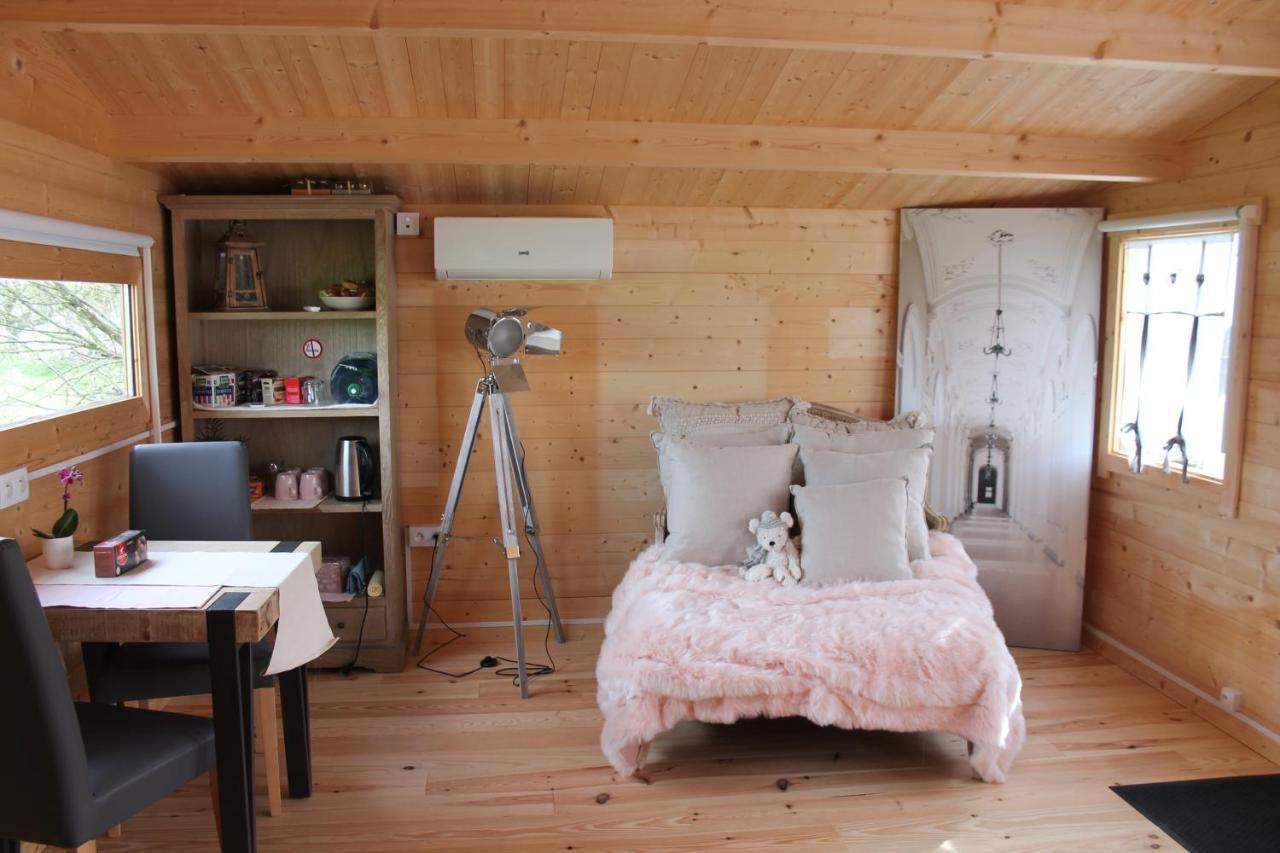 Chambre Studio Photo Chalet Sdb Partagee A Proximite Chavagne Extérieur photo