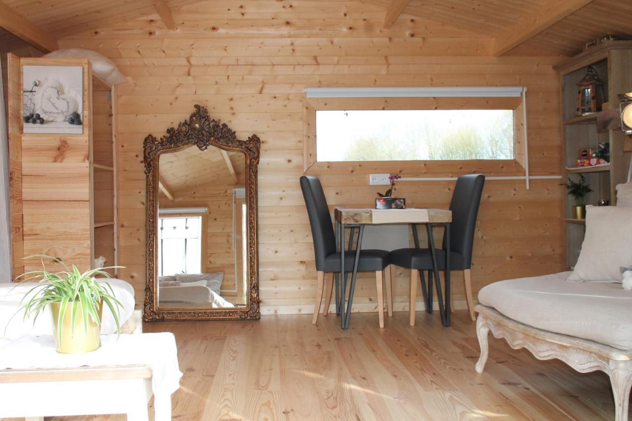 Chambre Studio Photo Chalet Sdb Partagee A Proximite Chavagne Extérieur photo